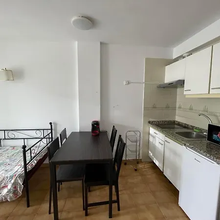 Апартаменты Piso Reformado Con Terraza, Piscina, 3 Minutos De Playa De Fenals *