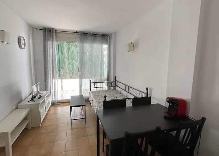 Apartment Piso Reformado Con Terraza, Piscina, 3 Minutos De Playa De Fenals